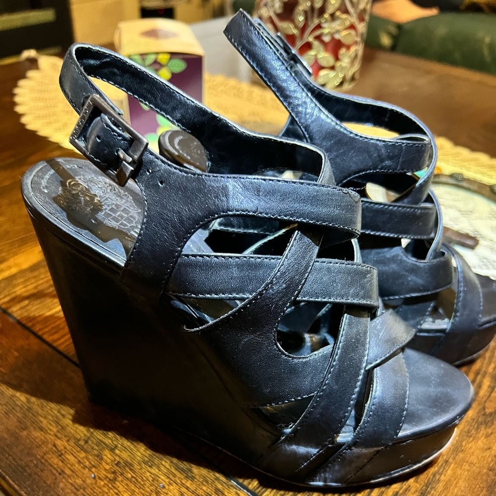 Vince Camuto shoe style Shivona. Black platform heels, size 7 1/2.